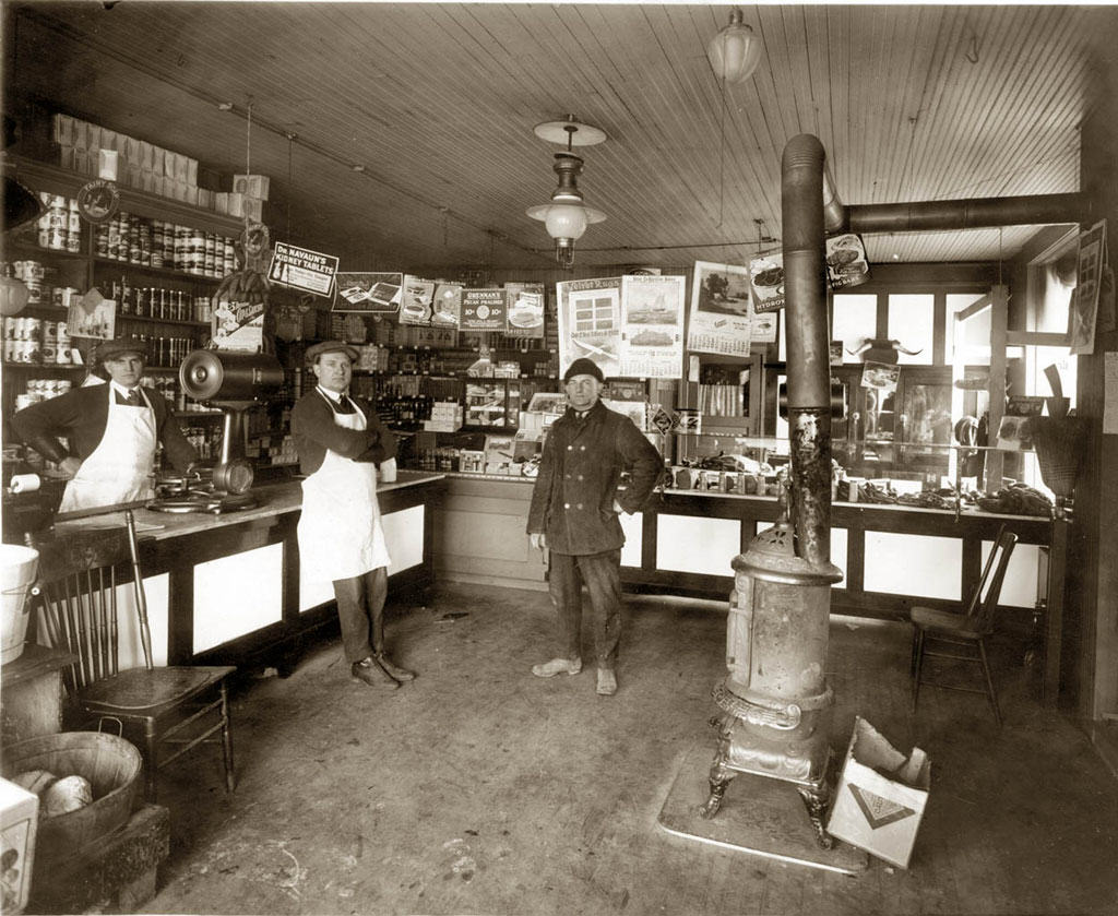 Grocery store, Detroit, 1922
